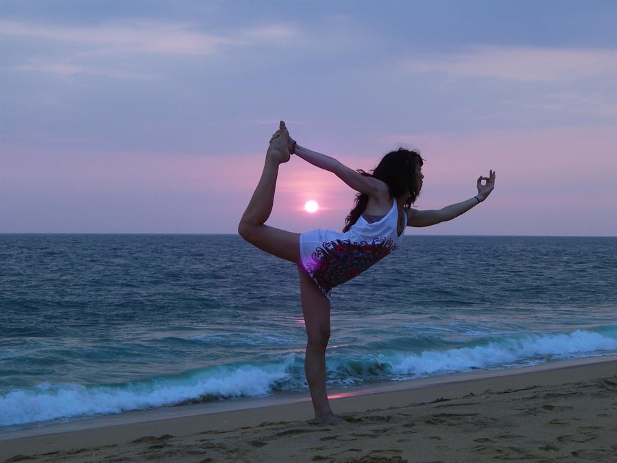 helena chacon yoga profile2d